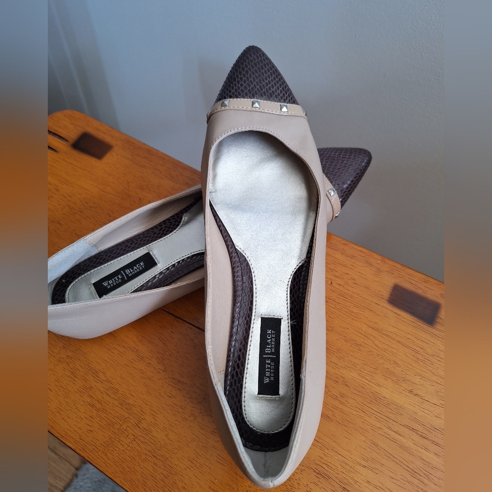 White House Black Market: Elegant pointed-toe ballet flats. Size 8.5M - Picture 2 of 10